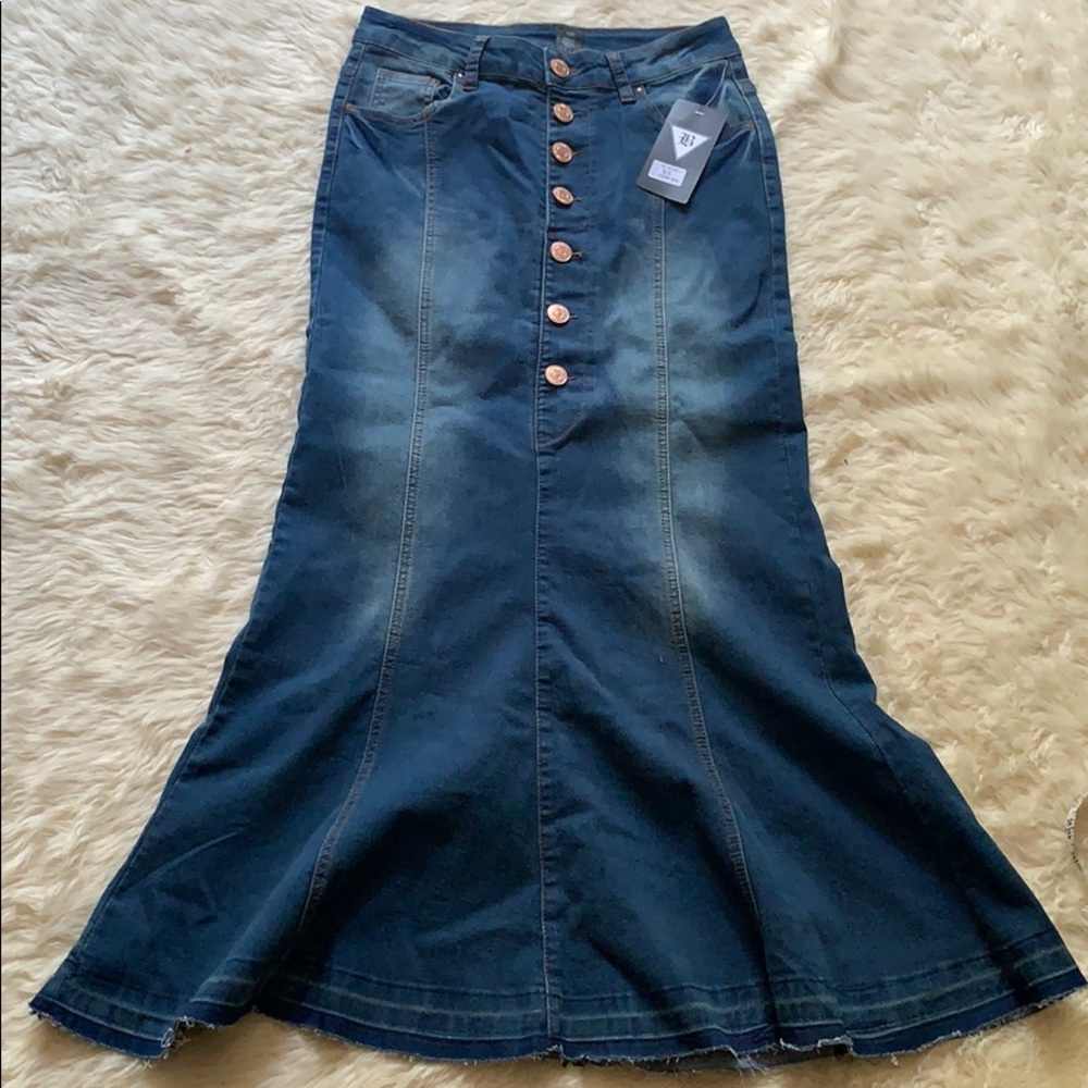 Button down long mermaid skirt